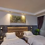 Hotel The Bold 3*