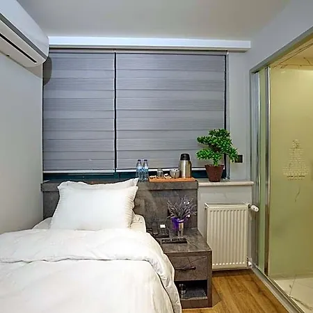 The Bold Hotel 3*
